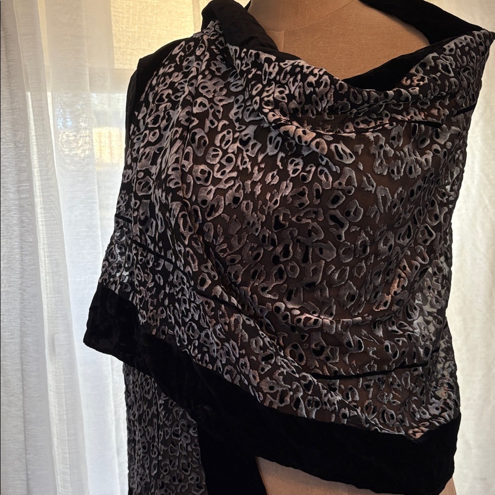 Chico’s Black and Silver Rayon/Nylon 20” x 72”